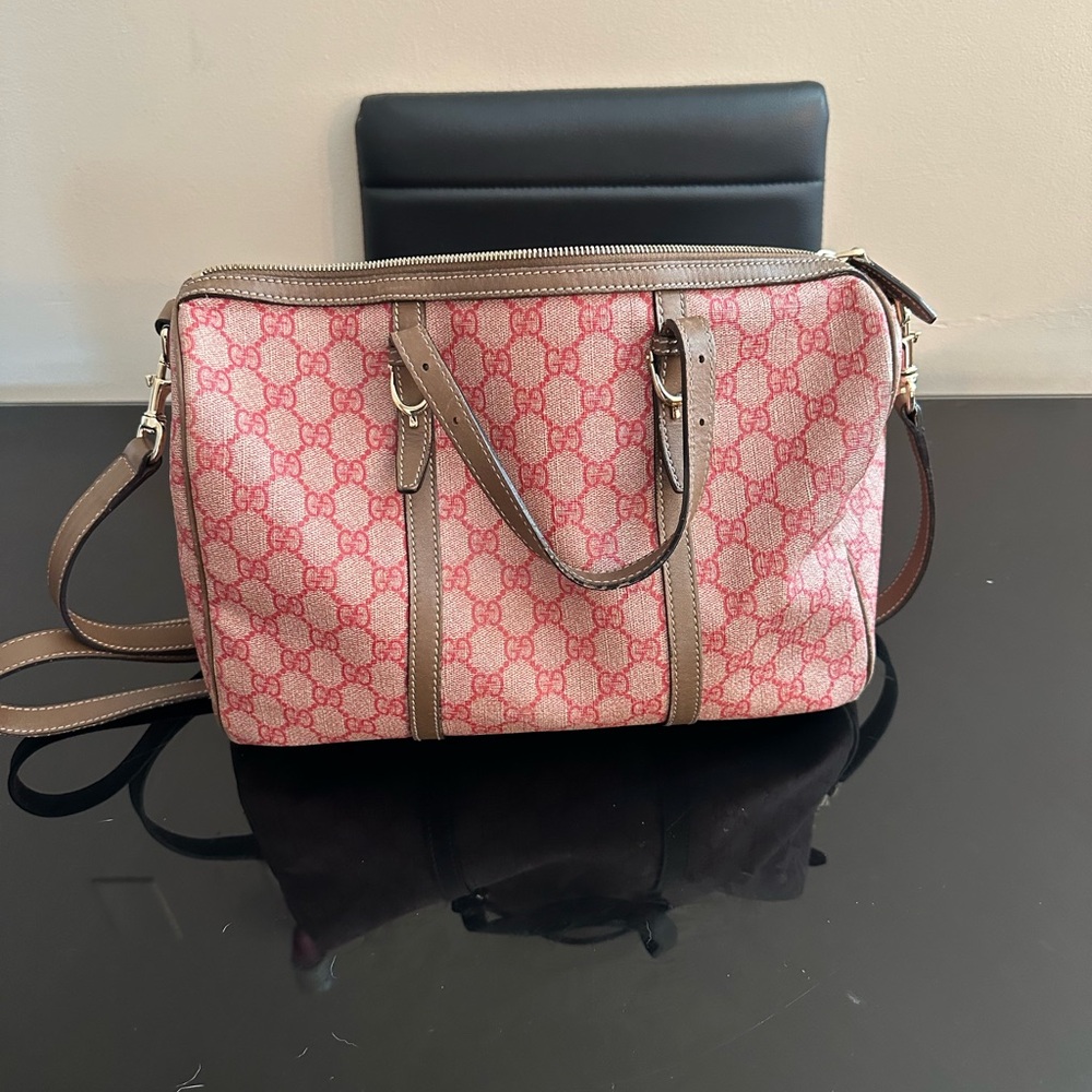 Gucci Supreme Boston Bag